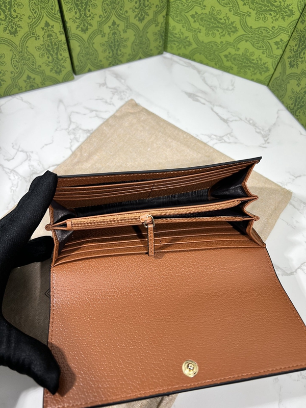 グッチ財布コピー角部分ディテール